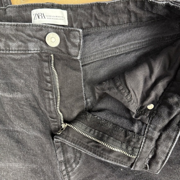 Zara Black Ankle Cropped Kick Flare Jeans, Size 10 - Picture 5 of 6